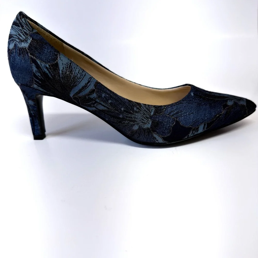 Nine West Eara Blue Black Floral Jacquard Pointed Toe Pumps Heels NW7EARA 6.5M - Picture 5 of 9